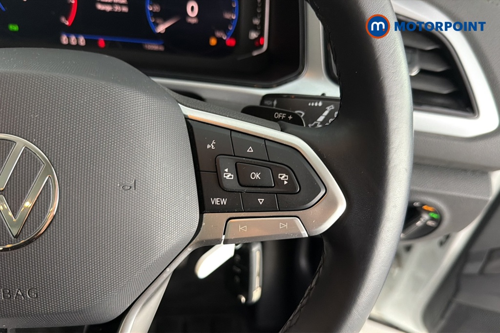 Volkswagen T-Roc Life Automatic Petrol SUV - Stock Number (1672366) - 3rd supplementary image