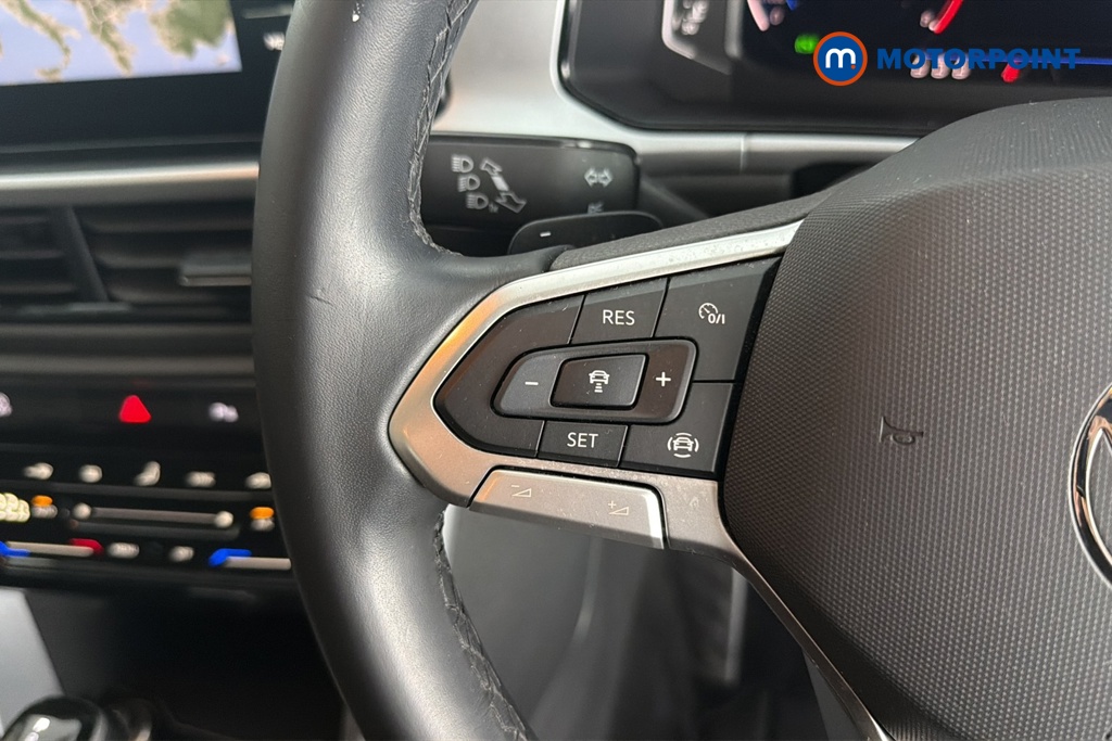 Volkswagen T-Roc Life Automatic Petrol SUV - Stock Number (1672366) - 4th supplementary image