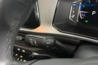 Volkswagen T-Roc Life Automatic Petrol SUV - Stock Number (1672366) - 5th supplementary image