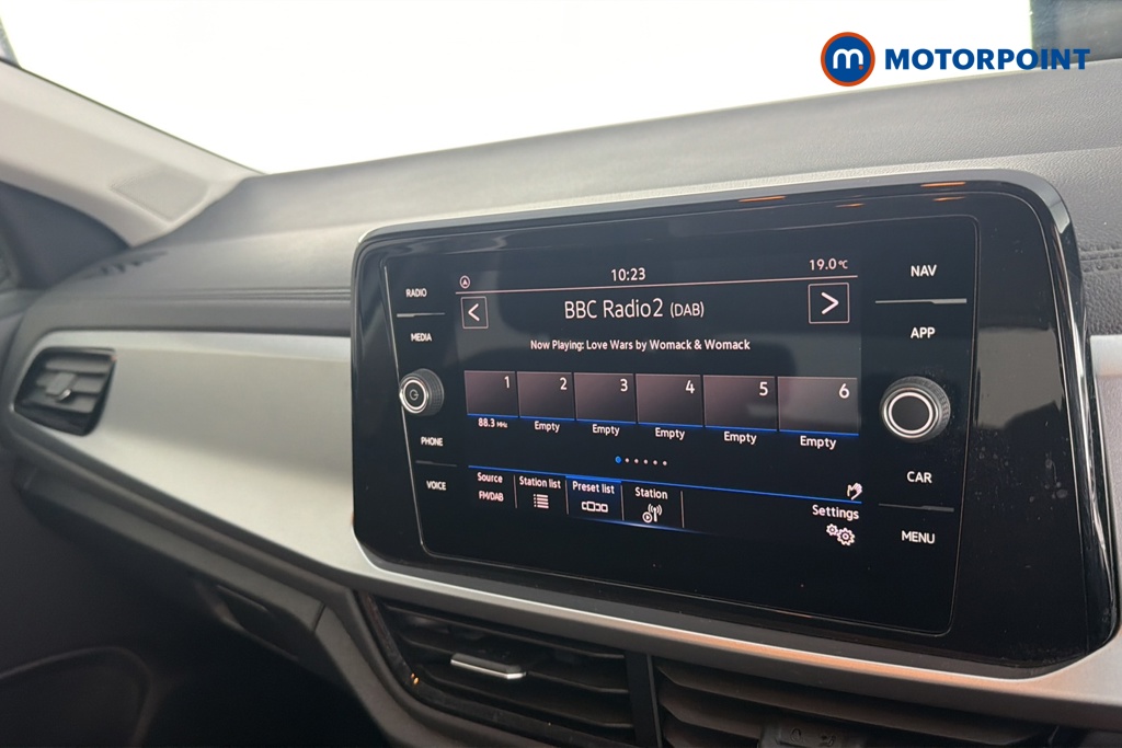 Volkswagen T-Roc Life Automatic Petrol SUV - Stock Number (1672366) - 8th supplementary image