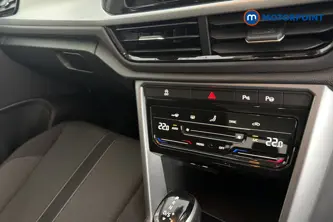 Volkswagen T-Roc Life Automatic Petrol SUV - Stock Number (1672366) - 12th supplementary image
