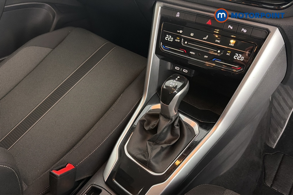 Volkswagen T-Roc Life Automatic Petrol SUV - Stock Number (1672366) - 15th supplementary image