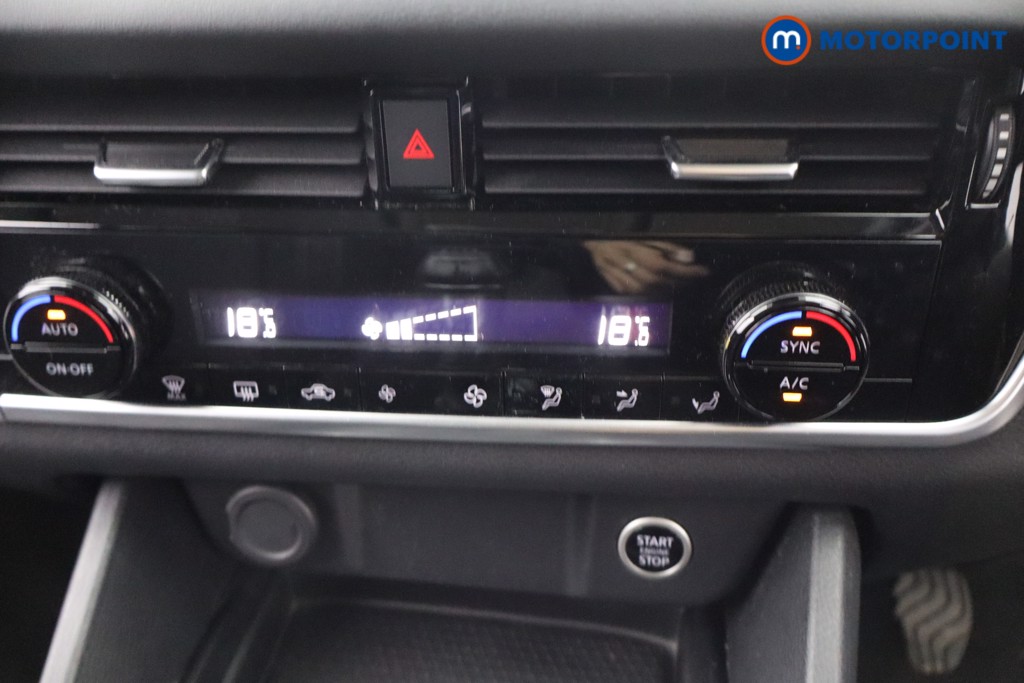 Nissan Qashqai Acenta Premium Manual Petrol SUV - Stock Number (1672549) - 3rd supplementary image