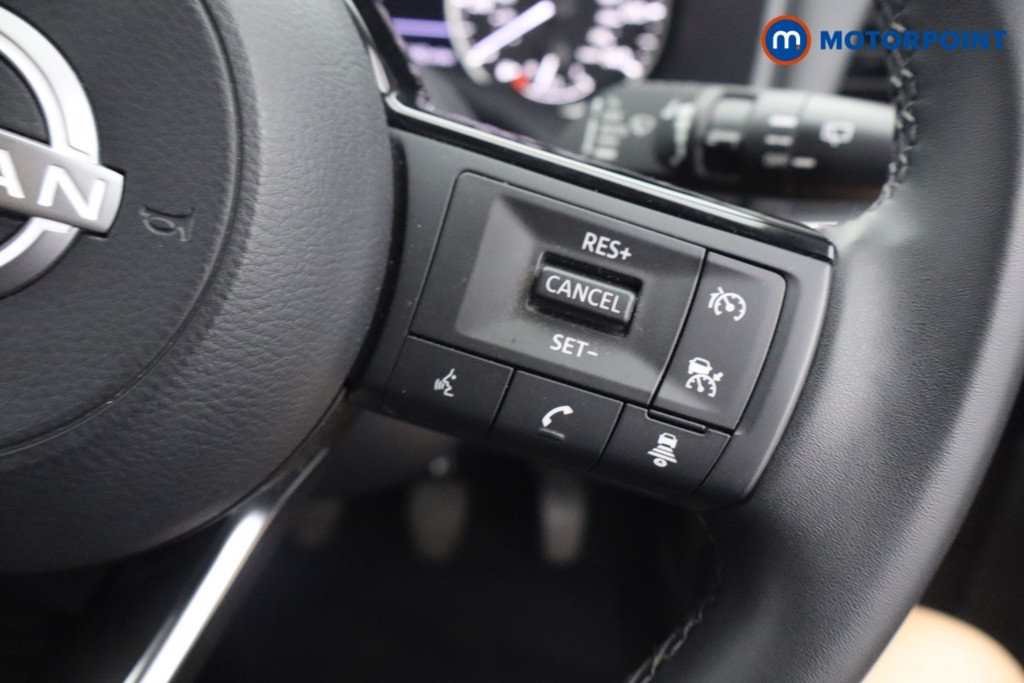 Nissan Qashqai Acenta Premium Manual Petrol SUV - Stock Number (1672549) - 7th supplementary image