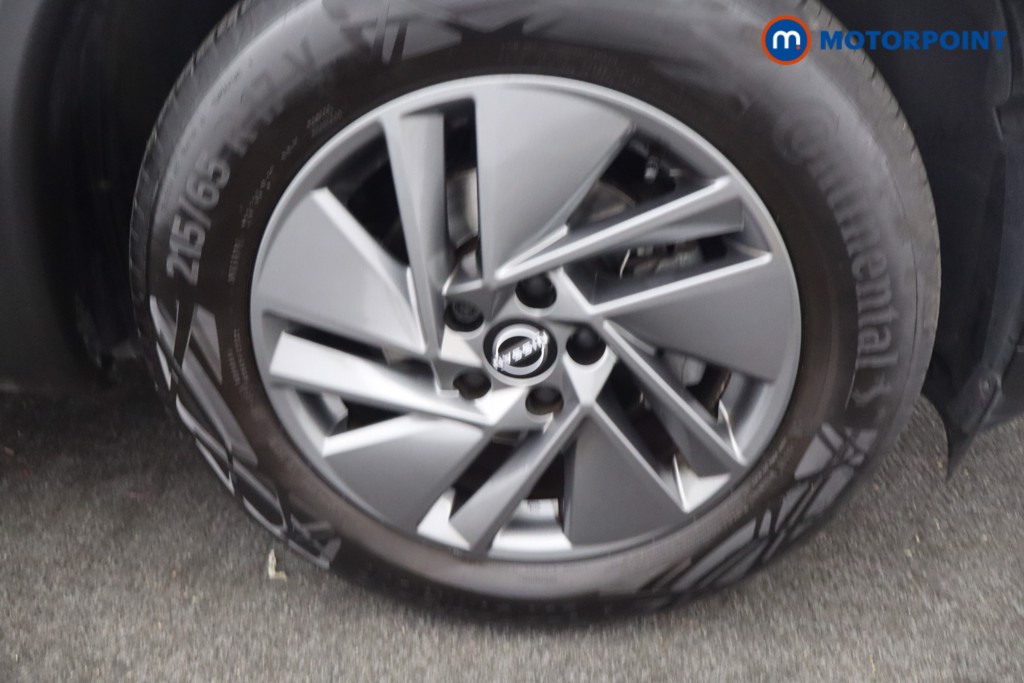 Nissan Qashqai Acenta Premium Manual Petrol SUV - Stock Number (1672549) - 14th supplementary image