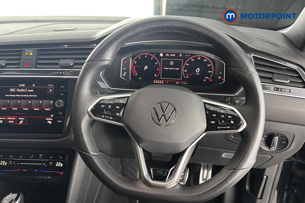 Volkswagen Tiguan Allspace R-Line Automatic Petrol SUV - Stock Number (1672646) - 2nd supplementary image