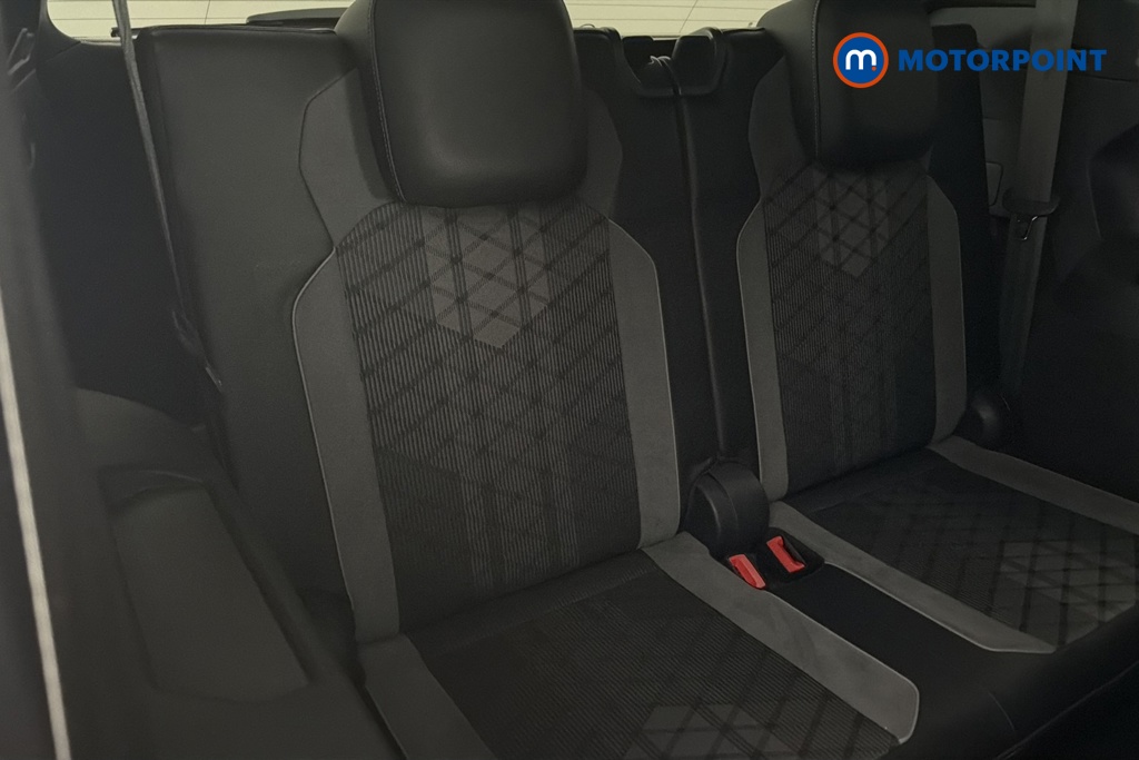 Volkswagen Tiguan Allspace R-Line Automatic Petrol SUV - Stock Number (1672646) - 29th supplementary image
