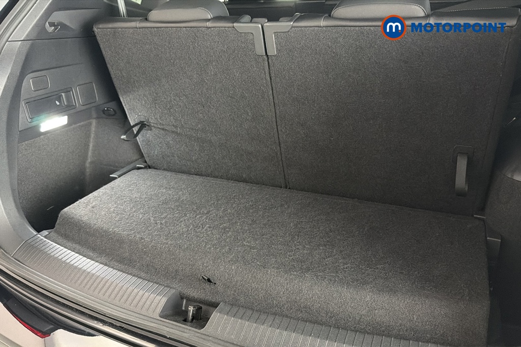 Volkswagen Tiguan Allspace R-Line Automatic Petrol SUV - Stock Number (1672646) - 32nd supplementary image
