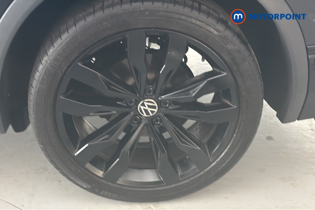 Volkswagen Tiguan Allspace R-Line Automatic Petrol SUV - Stock Number (1672646) - 45th supplementary image