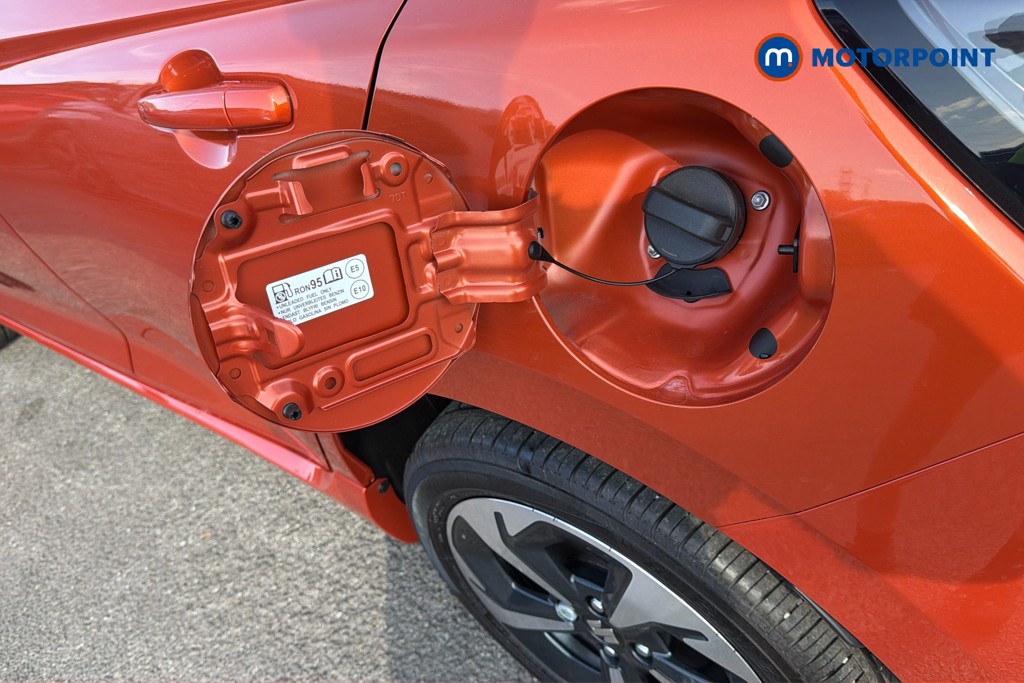 Suzuki Swift Ultra Allgrip Manual Petrol Hatchback - Stock Number (1672736) - 33rd supplementary image