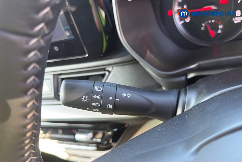 Suzuki Swift Ultra Allgrip Manual Petrol Hatchback - Stock Number (1672736) - 1st supplementary image