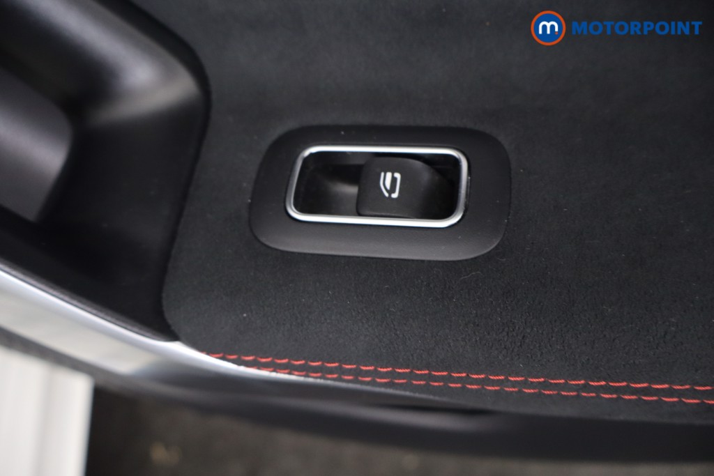 Mercedes-Benz A Class Amg Line Automatic Petrol Hatchback - Stock Number (1673082) - 30th supplementary image