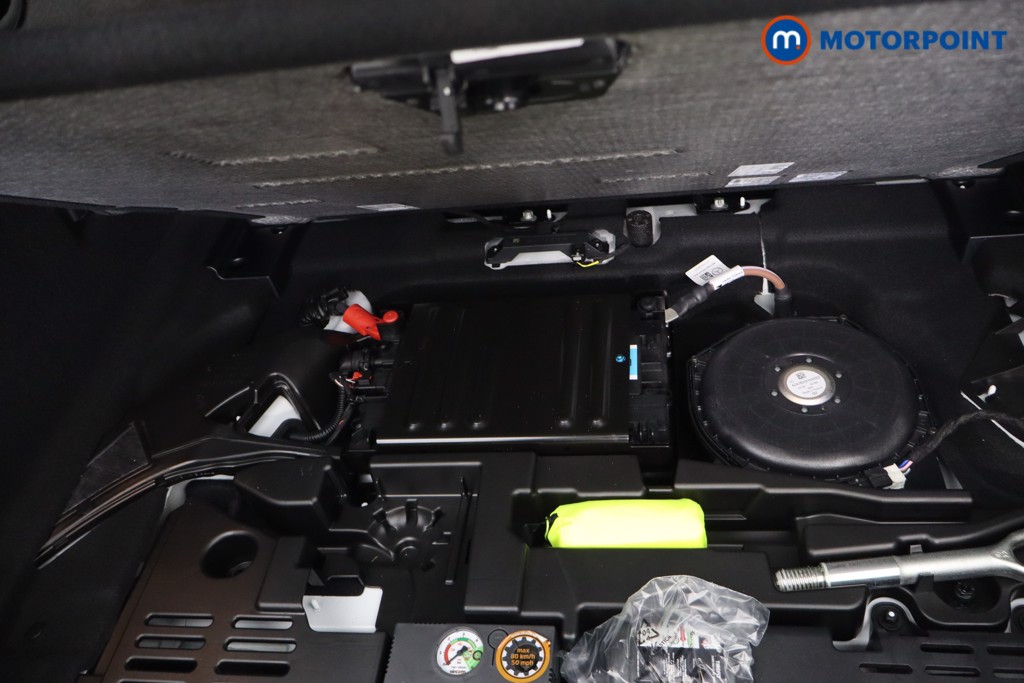 Mercedes-Benz A Class Amg Line Automatic Petrol Hatchback - Stock Number (1673082) - 59th supplementary image