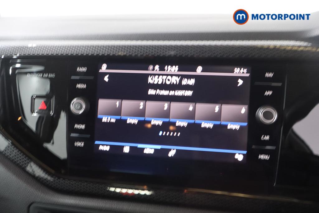 Volkswagen Polo Life Manual Petrol Hatchback - Stock Number (1673380) - 2nd supplementary image