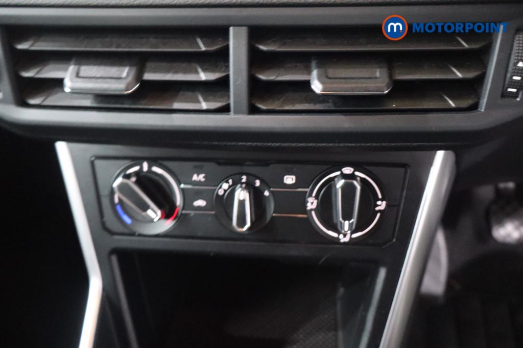 Volkswagen Polo Life Manual Petrol Hatchback - Stock Number (1673380) - 3rd supplementary image
