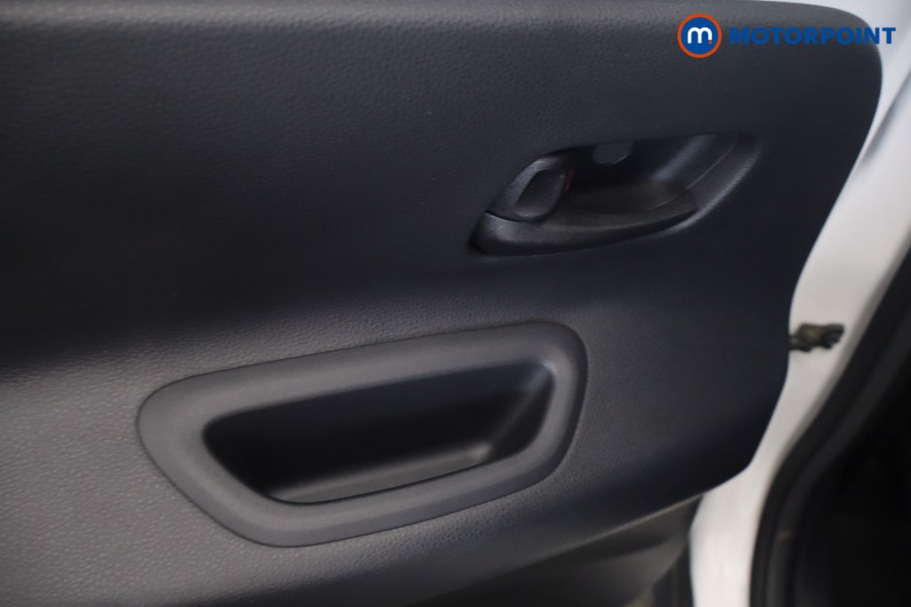 Toyota Aygo X Edge Manual Petrol Hatchback - Stock Number (1673441) - 32nd supplementary image