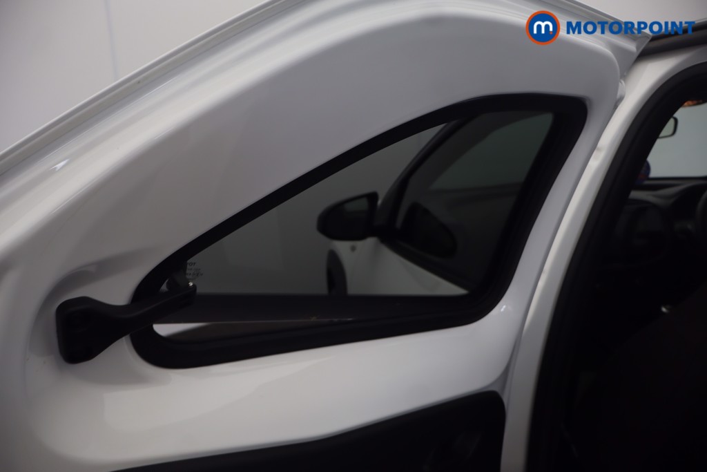 Toyota Aygo X Edge Manual Petrol Hatchback - Stock Number (1673441) - 33rd supplementary image