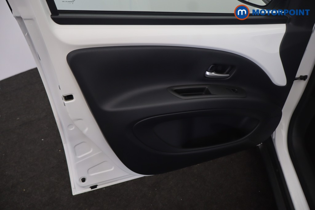 Toyota Aygo X Edge Manual Petrol Hatchback - Stock Number (1673441) - 37th supplementary image
