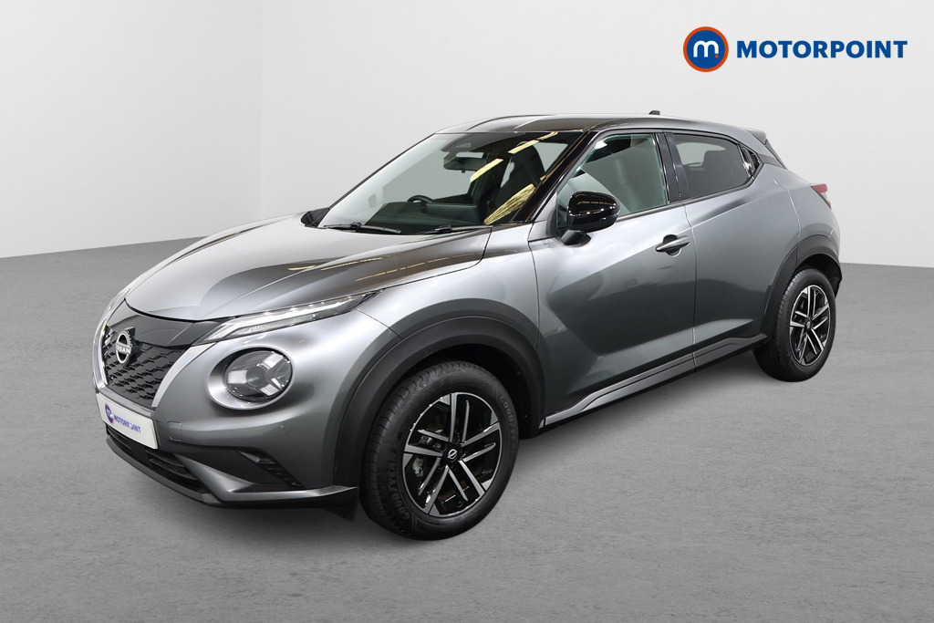 Nissan Juke N-Connecta Automatic Petrol-Electric Hybrid SUV - Stock Number (1611114) - Passenger side front corner