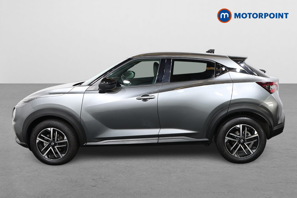 Nissan Juke N-Connecta Automatic Petrol-Electric Hybrid SUV - Stock Number (1611114) - Passenger side