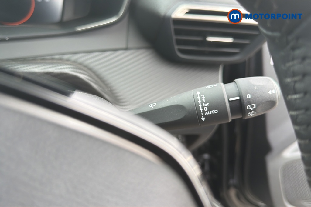 Peugeot 2008 Allure Manual Petrol SUV - Stock Number (1657489) - 6th supplementary image