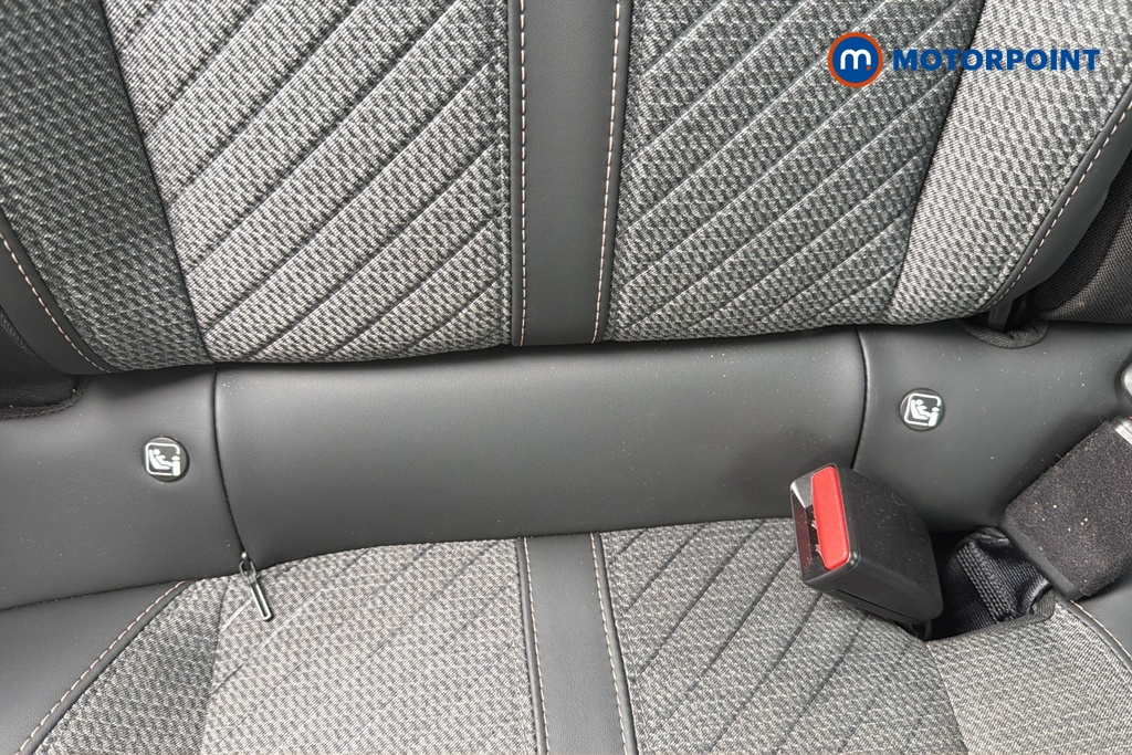 Peugeot 2008 Allure Manual Petrol SUV - Stock Number (1657489) - 27th supplementary image