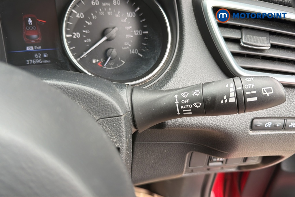 Nissan Qashqai N-Connecta Manual Petrol SUV - Stock Number (1659269) - 6th supplementary image