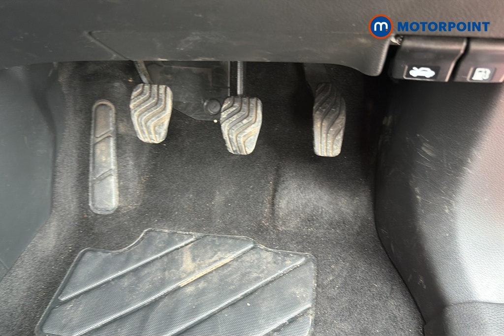 Nissan Qashqai N-Connecta Manual Petrol SUV - Stock Number (1659269) - 24th supplementary image