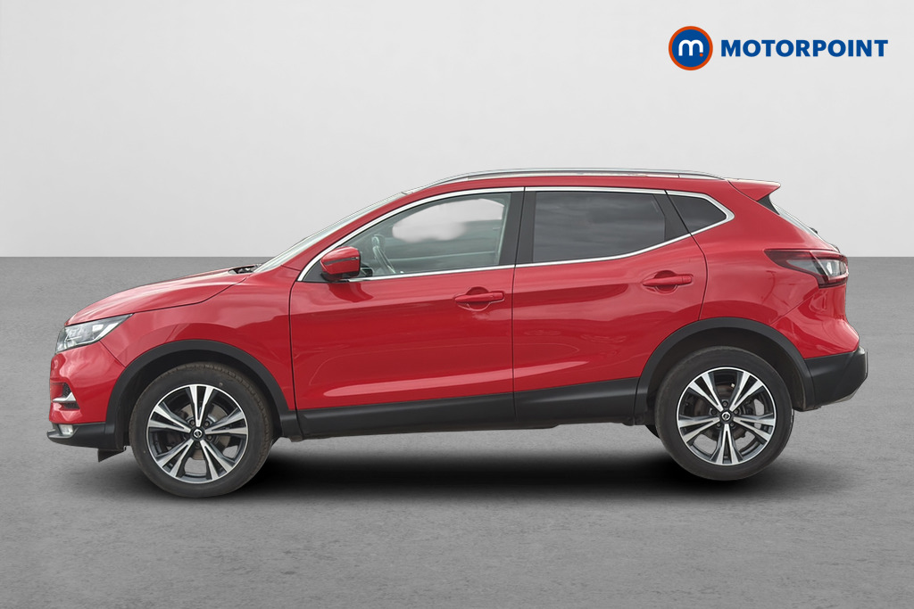 Nissan Qashqai N-Connecta Manual Petrol SUV - Stock Number (1659269) - Drivers side