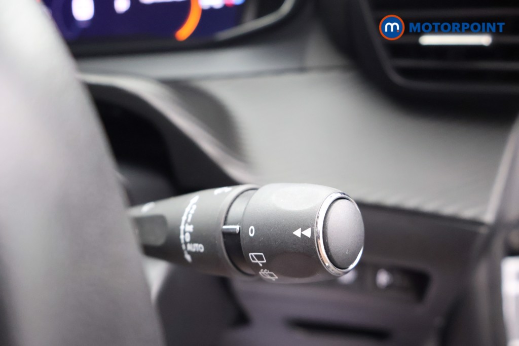 Peugeot 2008 Allure Automatic Petrol SUV - Stock Number (1659726) - 7th supplementary image