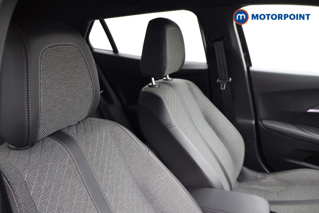 Peugeot 2008 Allure Automatic Petrol SUV - Stock Number (1659726) - 17th supplementary image