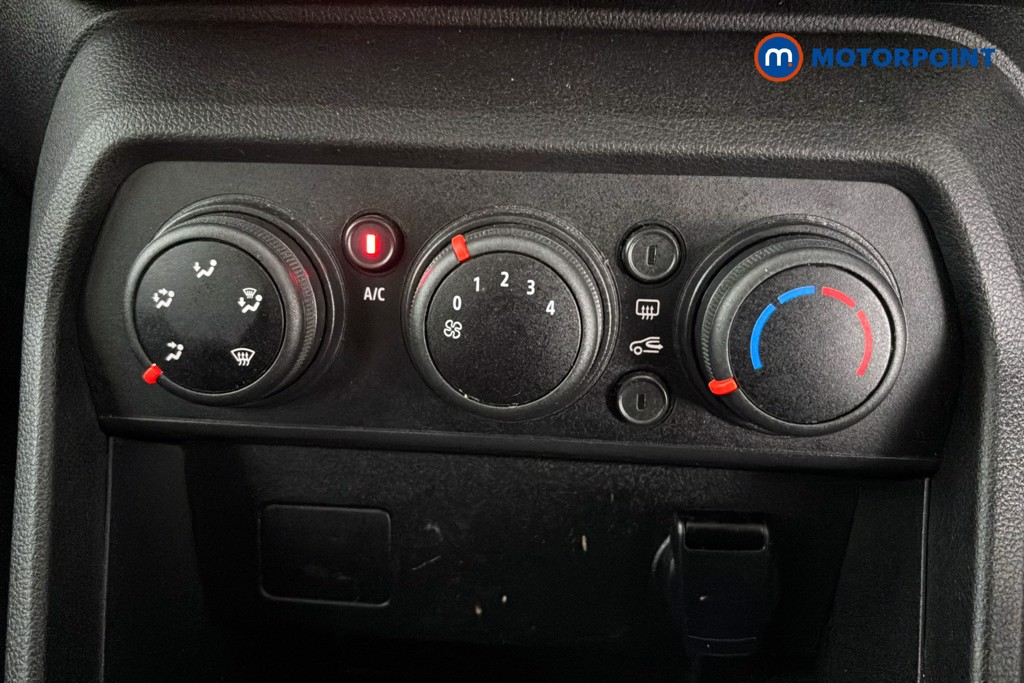 Dacia Sandero Essential Manual Petrol-Lpg Hatchback - Stock Number (1660267) - 12th supplementary image