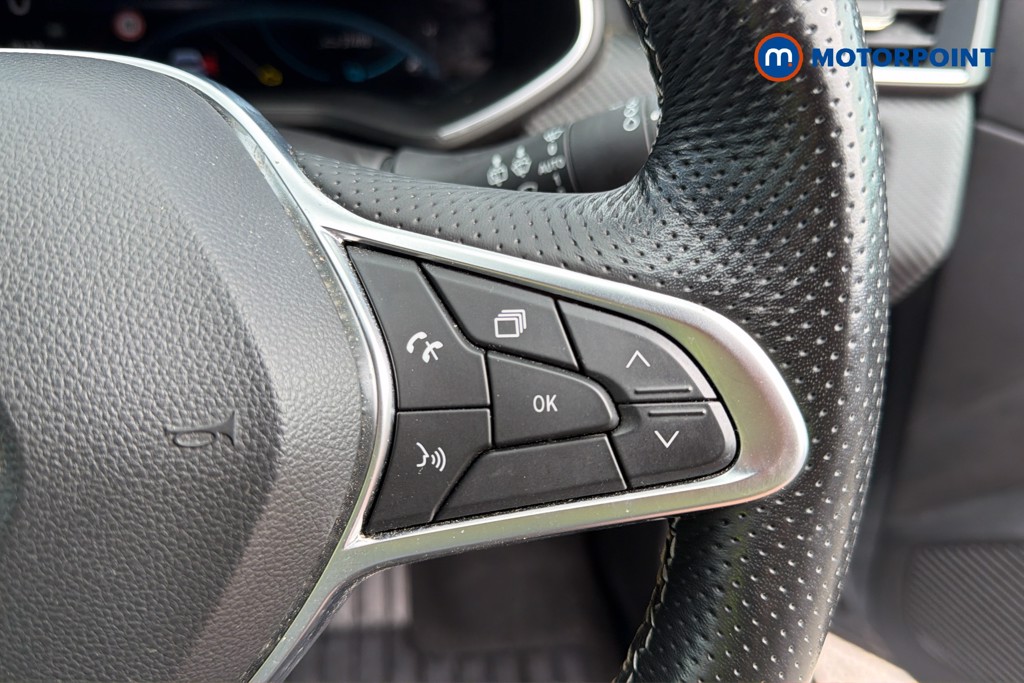 Renault Clio Engineered Automatic Petrol-Electric Hybrid Hatchback - Stock Number (1660560) - 2nd supplementary image