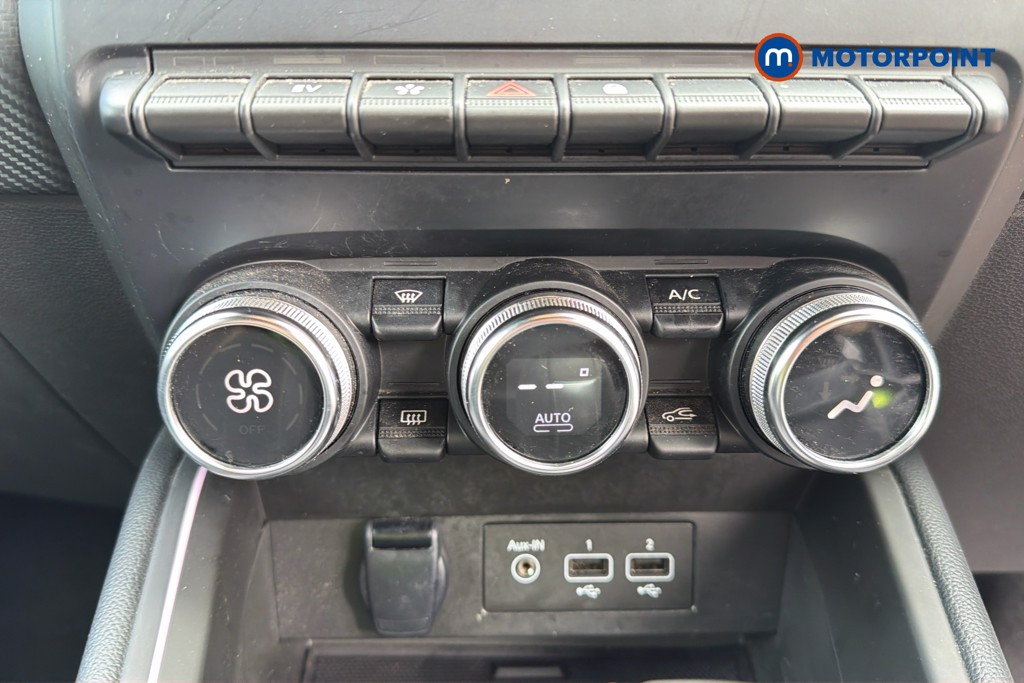 Renault Clio Engineered Automatic Petrol-Electric Hybrid Hatchback - Stock Number (1660560) - 7th supplementary image