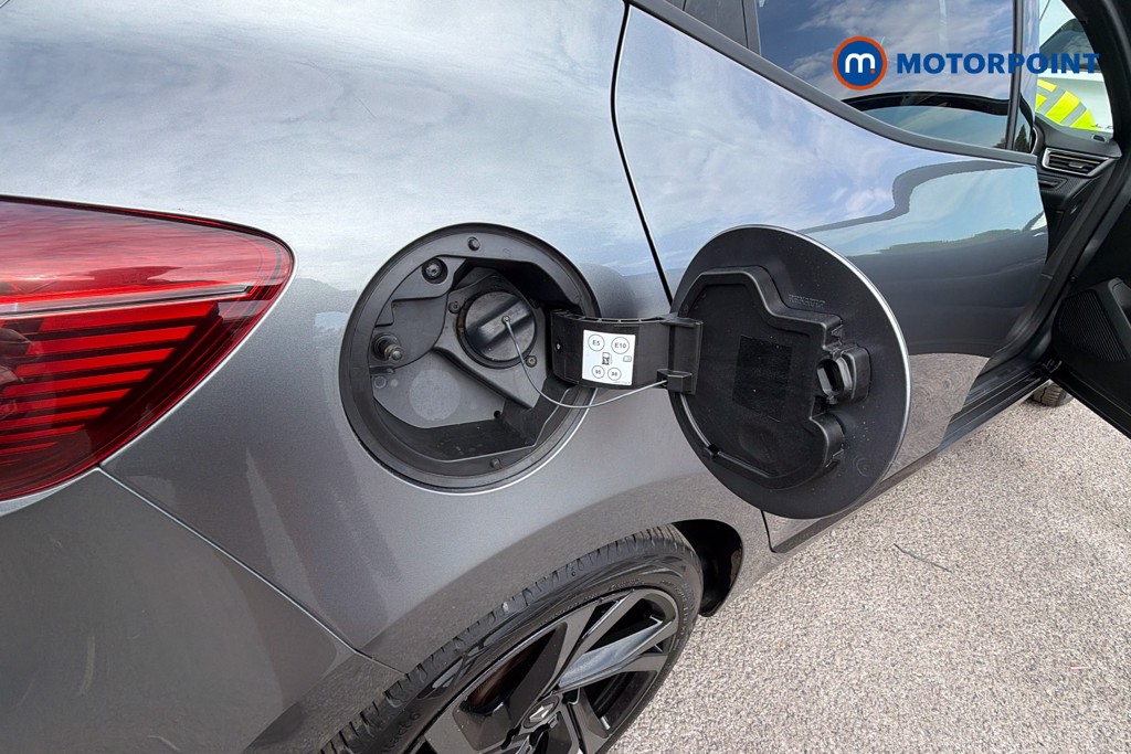 Renault Clio Engineered Automatic Petrol-Electric Hybrid Hatchback - Stock Number (1660560) - 36th supplementary image