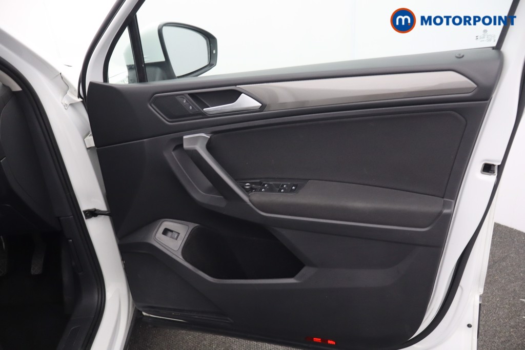 Volkswagen Tiguan Allspace Life Manual Petrol SUV - Stock Number (1660754) - 9th supplementary image