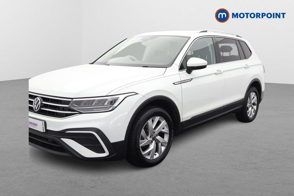 Volkswagen Tiguan Allspace Life Manual Petrol SUV - Stock Number (1660754) - Passenger side front corner