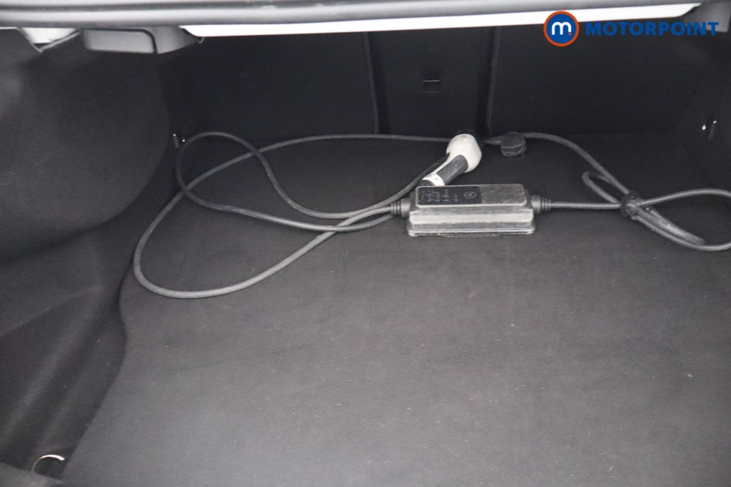 Mercedes-Benz A Class Amg Line Automatic Petrol Plug-In Hybrid Saloon - Stock Number (1661181) - 4th supplementary image