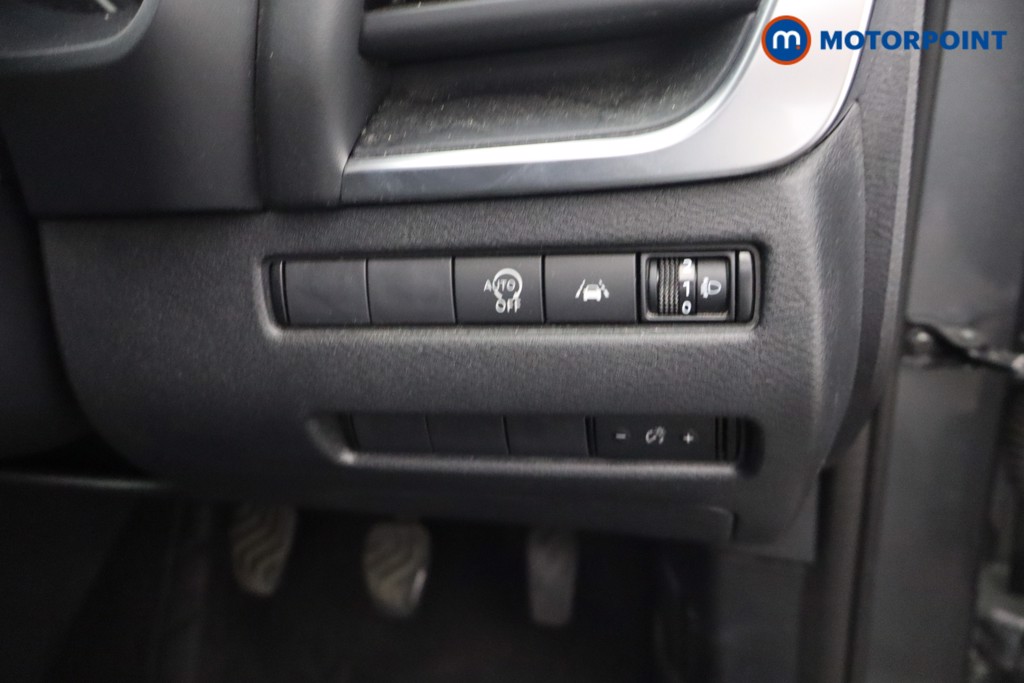 Nissan Qashqai Acenta Premium Manual Petrol SUV - Stock Number (1661357) - 14th supplementary image