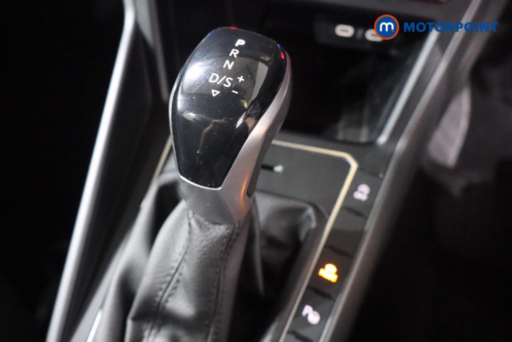 Volkswagen Taigo R-Line Automatic Petrol SUV - Stock Number (1661504) - 5th supplementary image