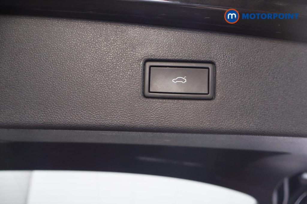 Volkswagen Tiguan Allspace Life Manual Petrol SUV - Stock Number (1661894) - 16th supplementary image
