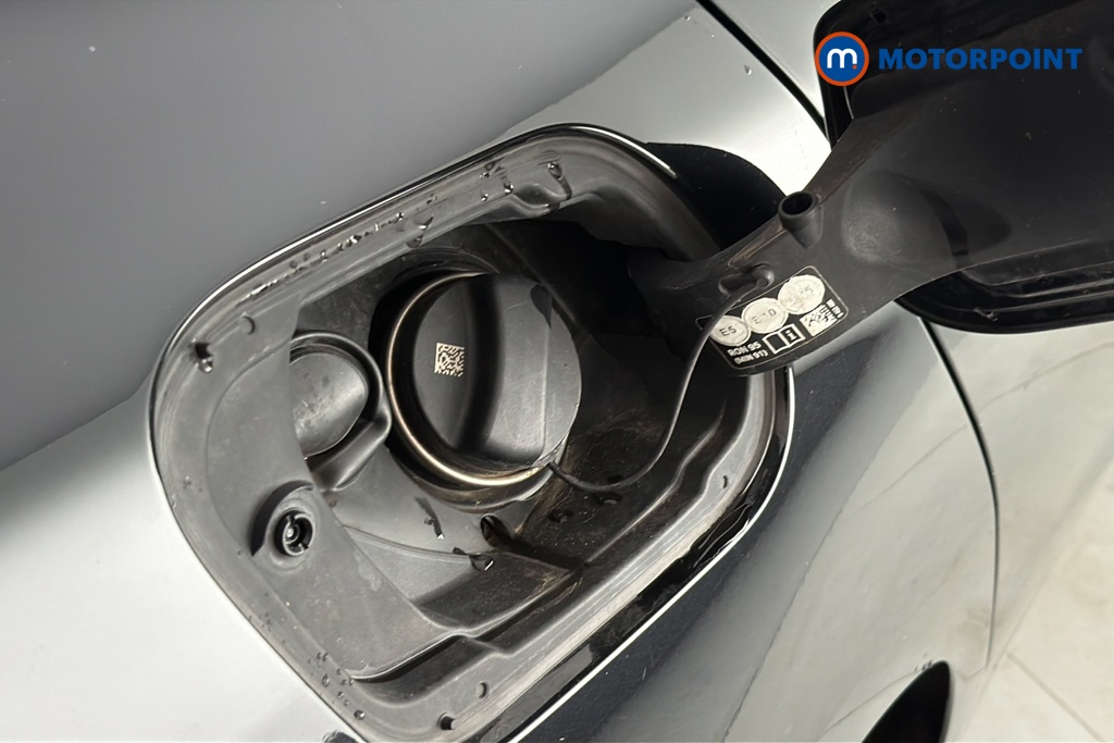 BMW 1 Series SE Automatic Petrol Hatchback - Stock Number (1665848) - 41st supplementary image
