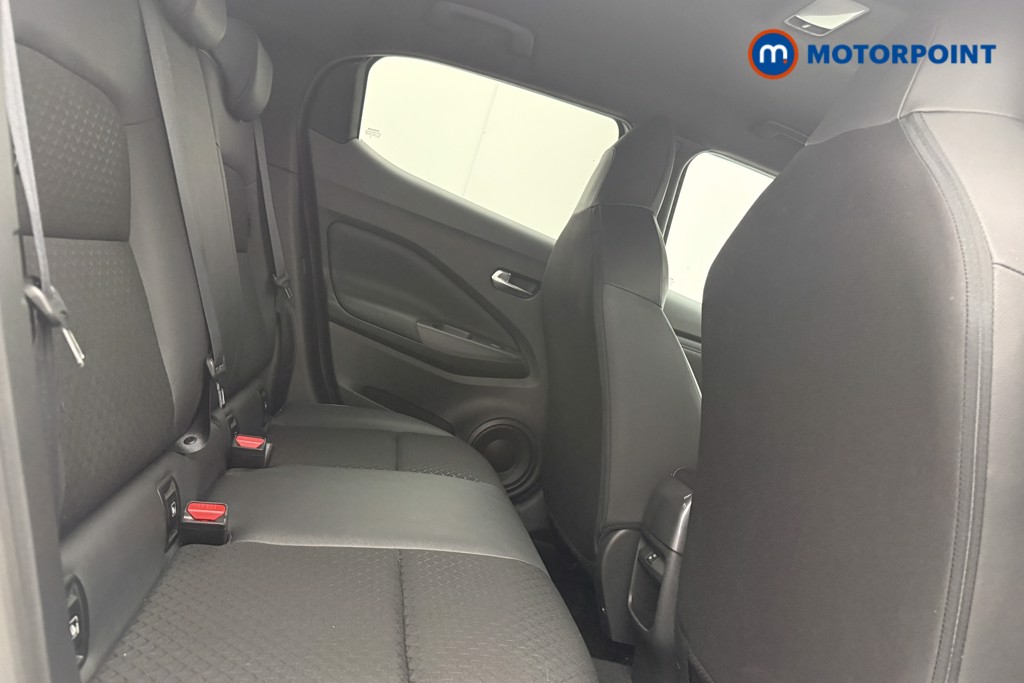 Nissan Juke N-Connecta Manual Petrol SUV - Stock Number (1666066) - 9th supplementary image