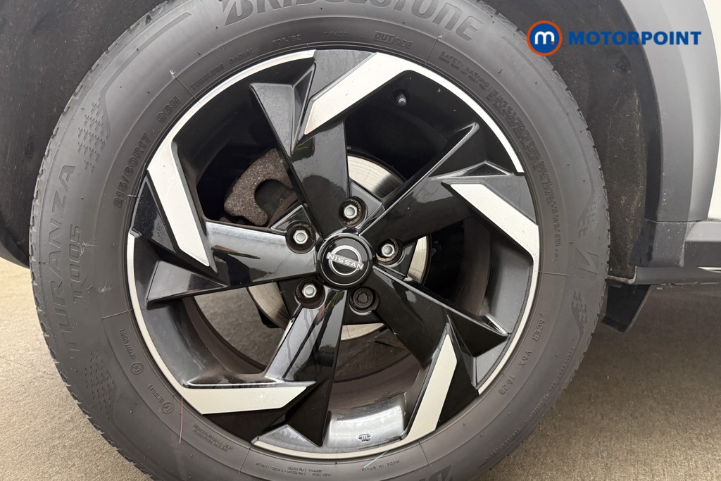 Nissan Juke N-Connecta Manual Petrol SUV - Stock Number (1666066) - 10th supplementary image