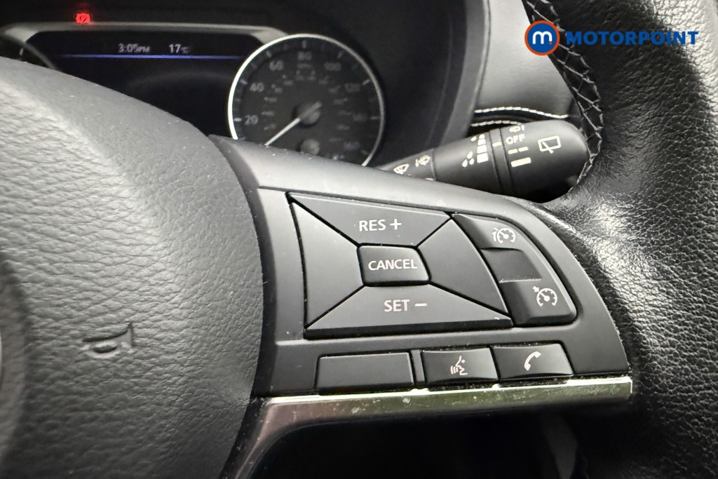 Nissan Juke N-Connecta Manual Petrol SUV - Stock Number (1666066) - 15th supplementary image