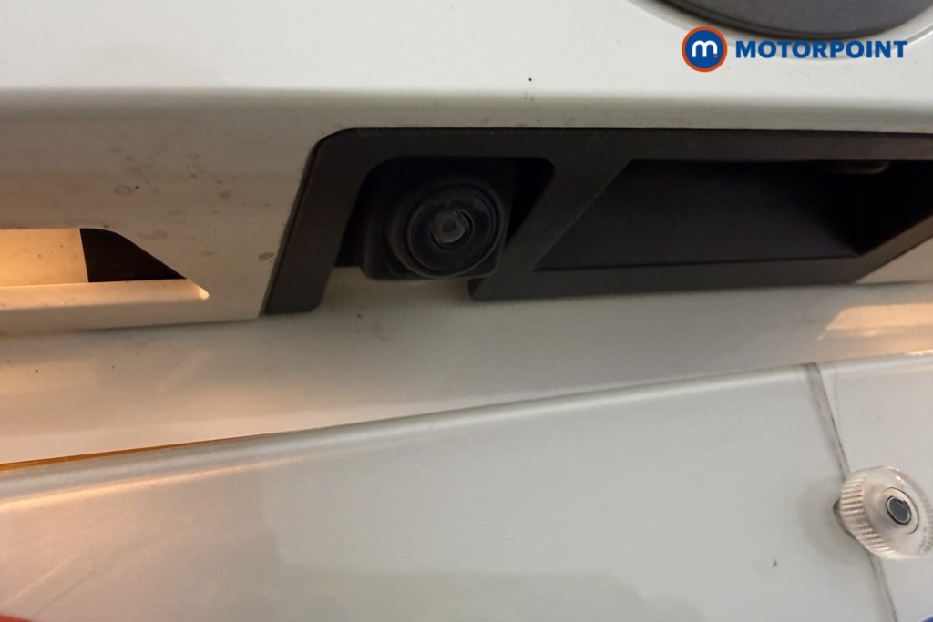 Nissan Juke N-Connecta Manual Petrol SUV - Stock Number (1666066) - 26th supplementary image