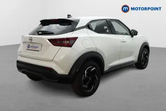 Nissan Juke N-Connecta Manual Petrol SUV - Stock Number (1666066) - Drivers side rear corner