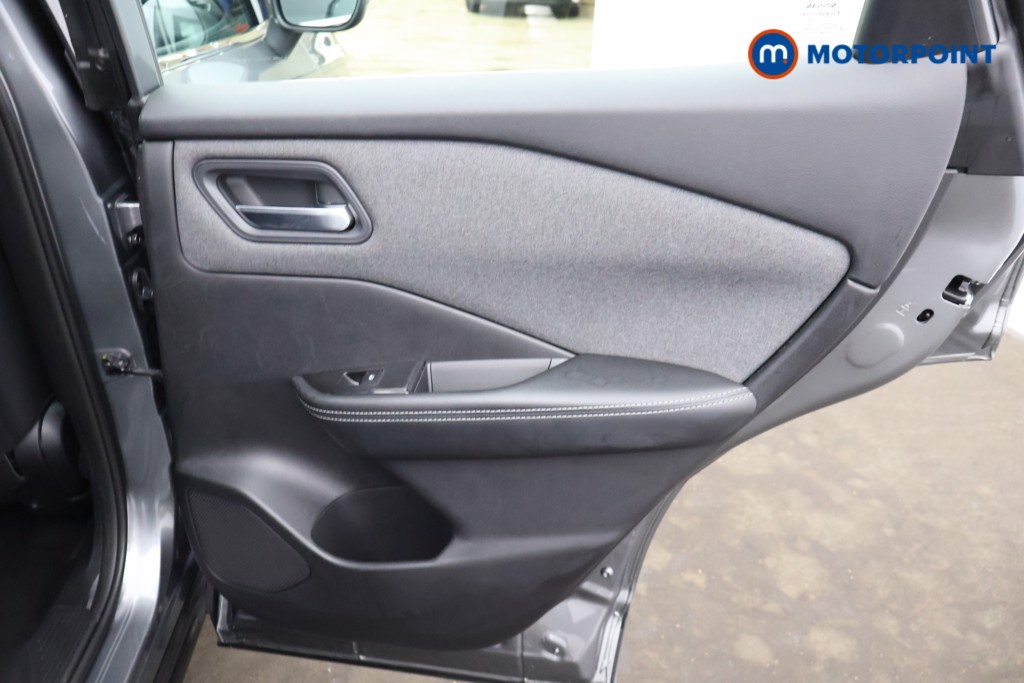 Nissan Qashqai Acenta Premium Manual Petrol SUV - Stock Number (1666967) - 23rd supplementary image