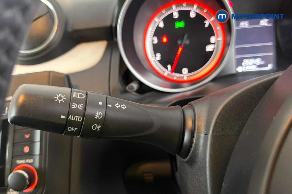 Suzuki Swift Attitude Manual Petrol Hatchback - Stock Number (1667156) - 6th supplementary image