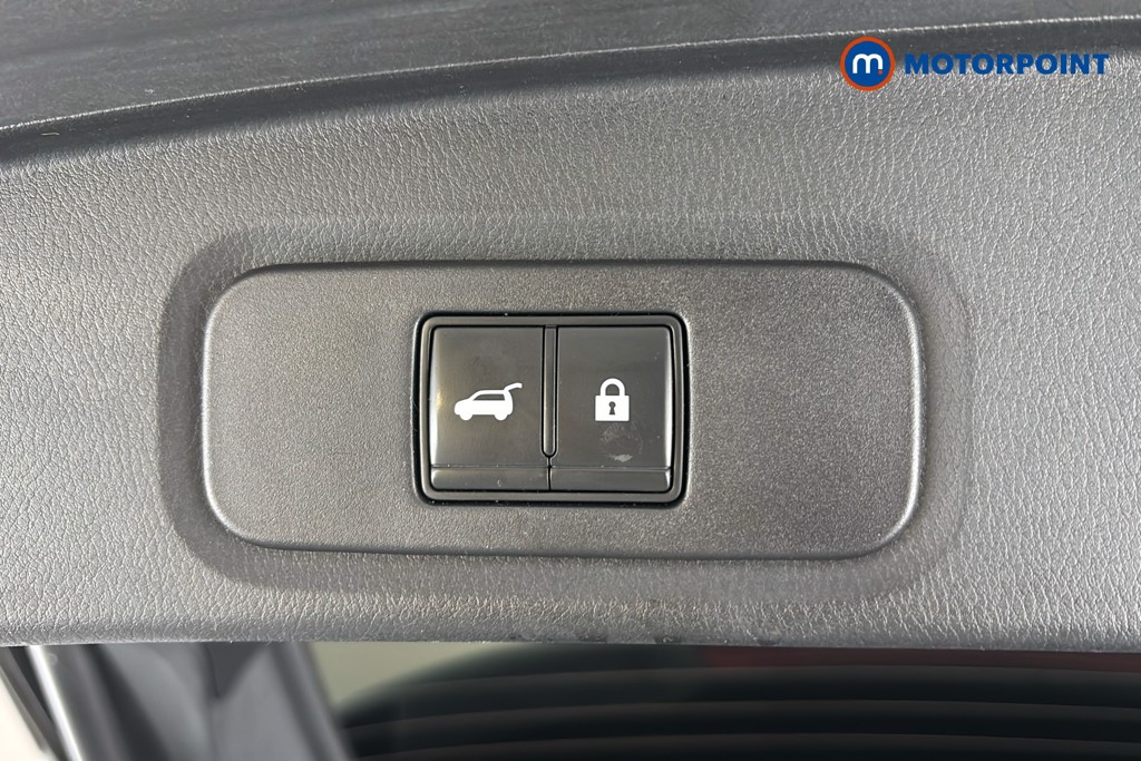 Nissan Qashqai Tekna-Plus Manual Petrol SUV - Stock Number (1667354) - 35th supplementary image